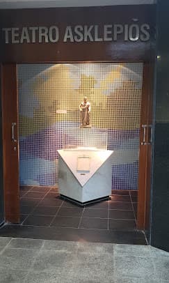 Fachada do Teatro Asklepiós, na Faculdade de Medicina da UFG